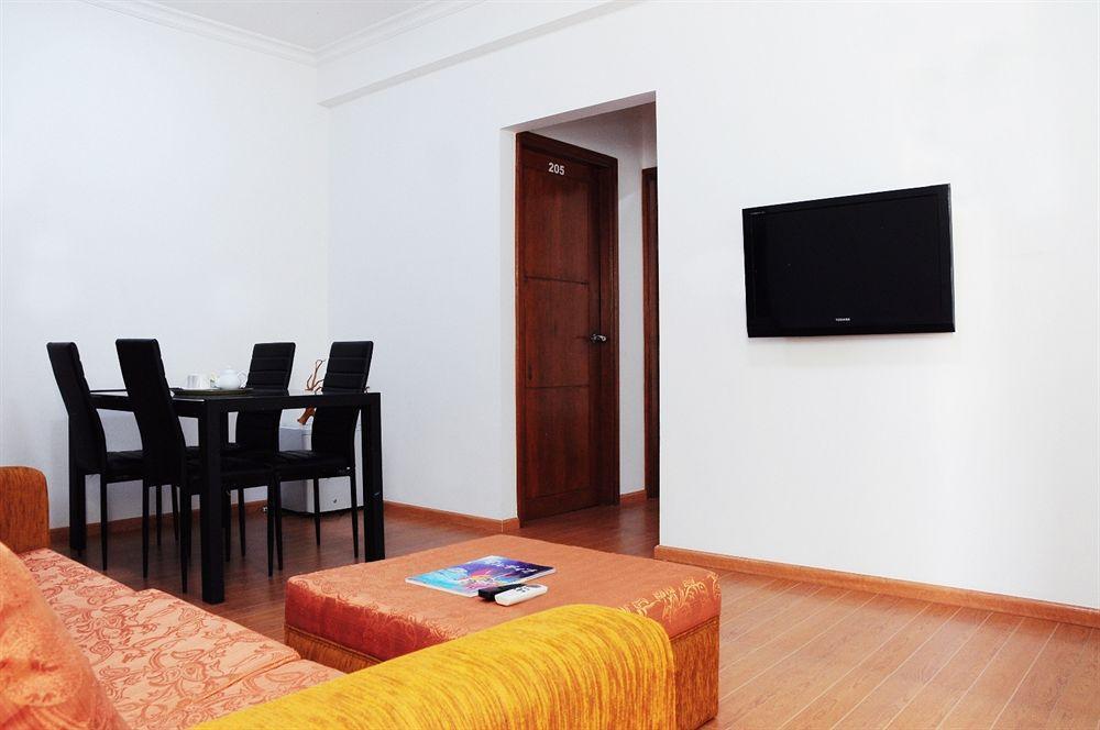 Holidaymakers Inn Hulhumalé Extérieur photo
