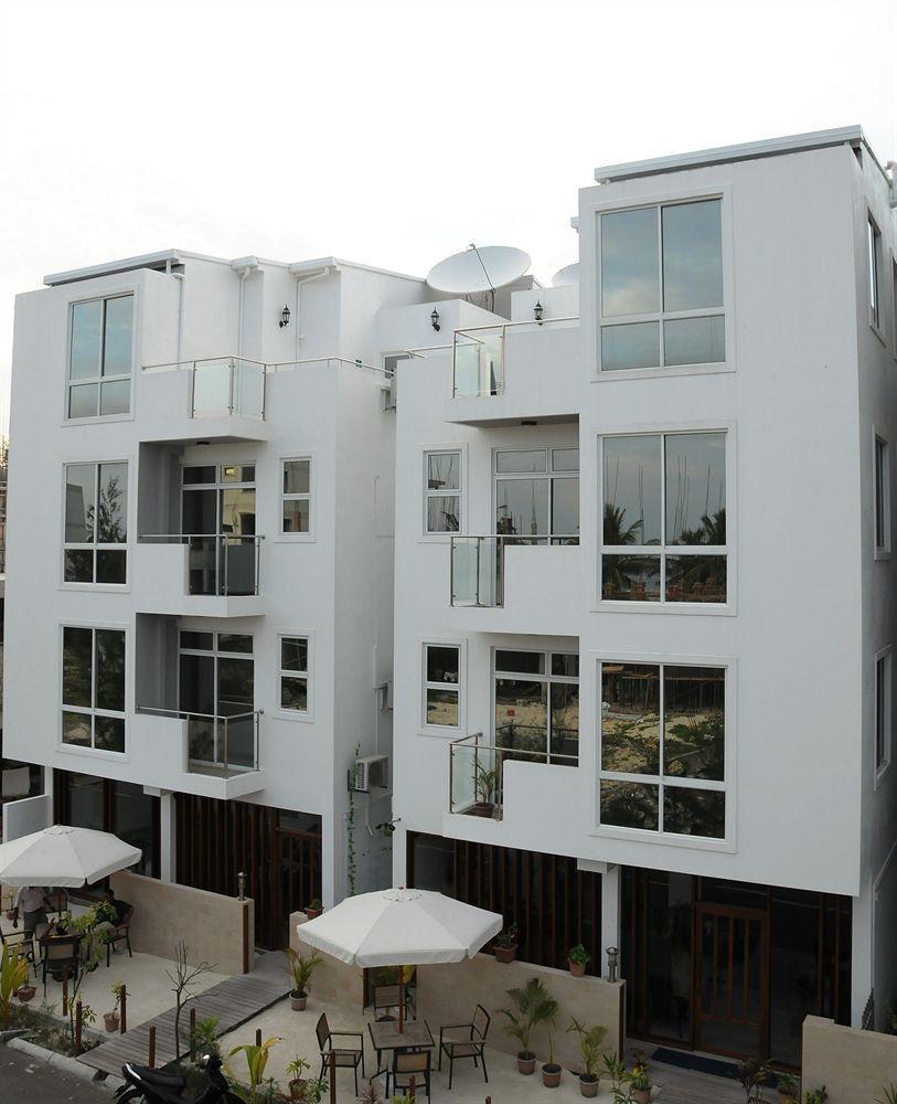 Holidaymakers Inn Hulhumalé Extérieur photo